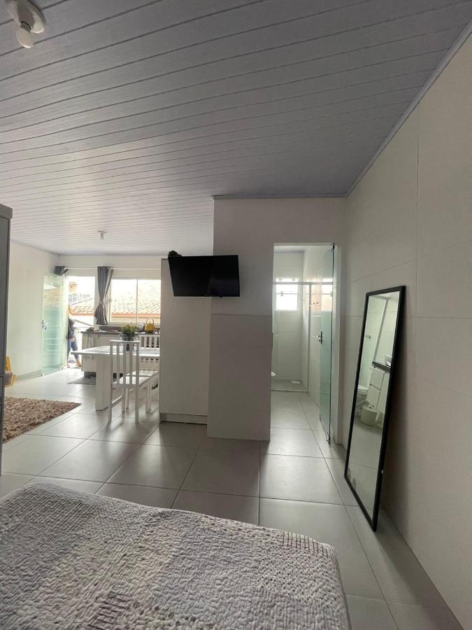 Hospedagem Confortavel E Pratica Para Viajantes E Ferias - Proxima A Br-101 Sao Jose  Buitenkant foto